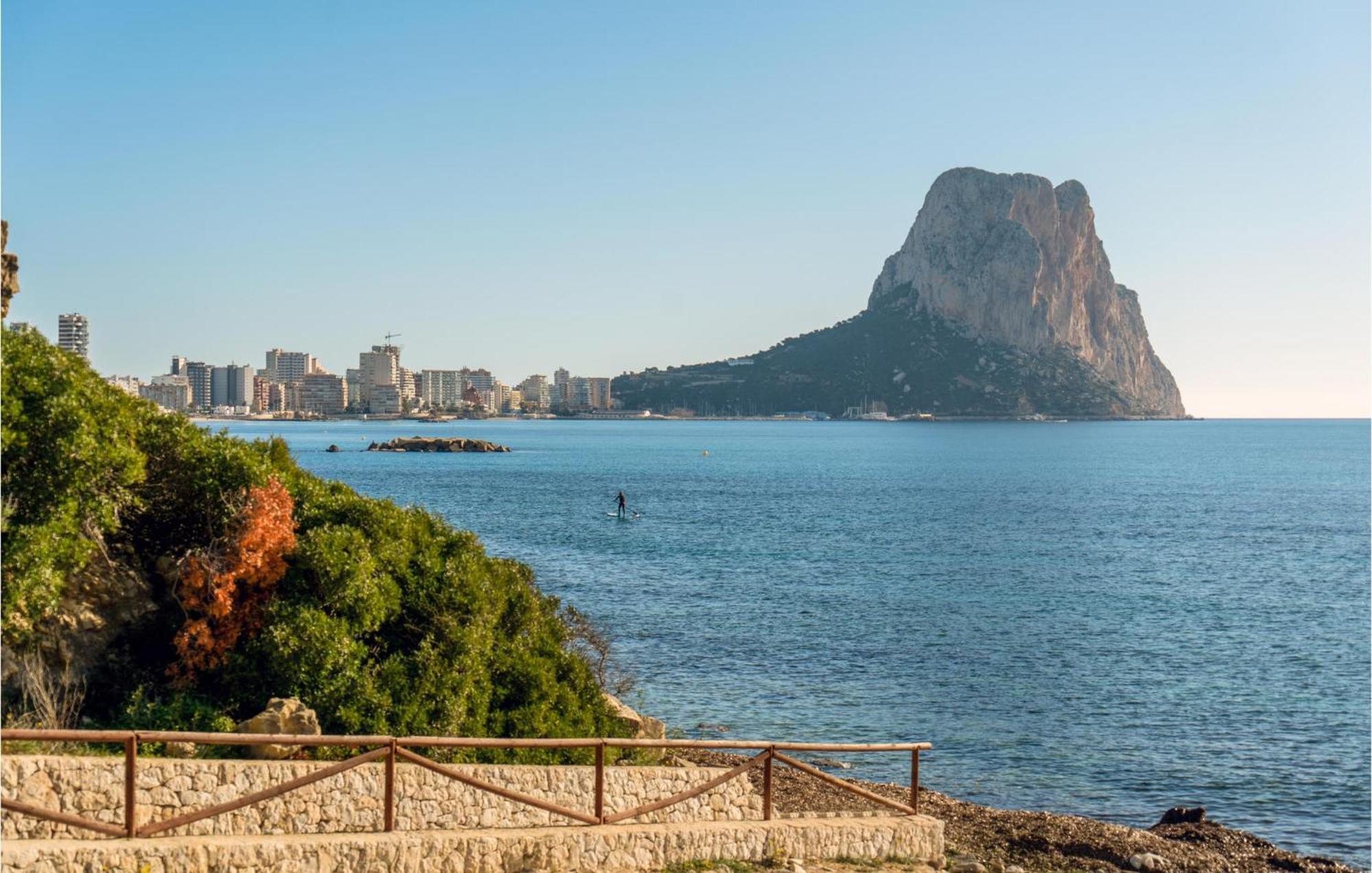 Lovely Apartment In Calpe With Kitchen Exterior photo